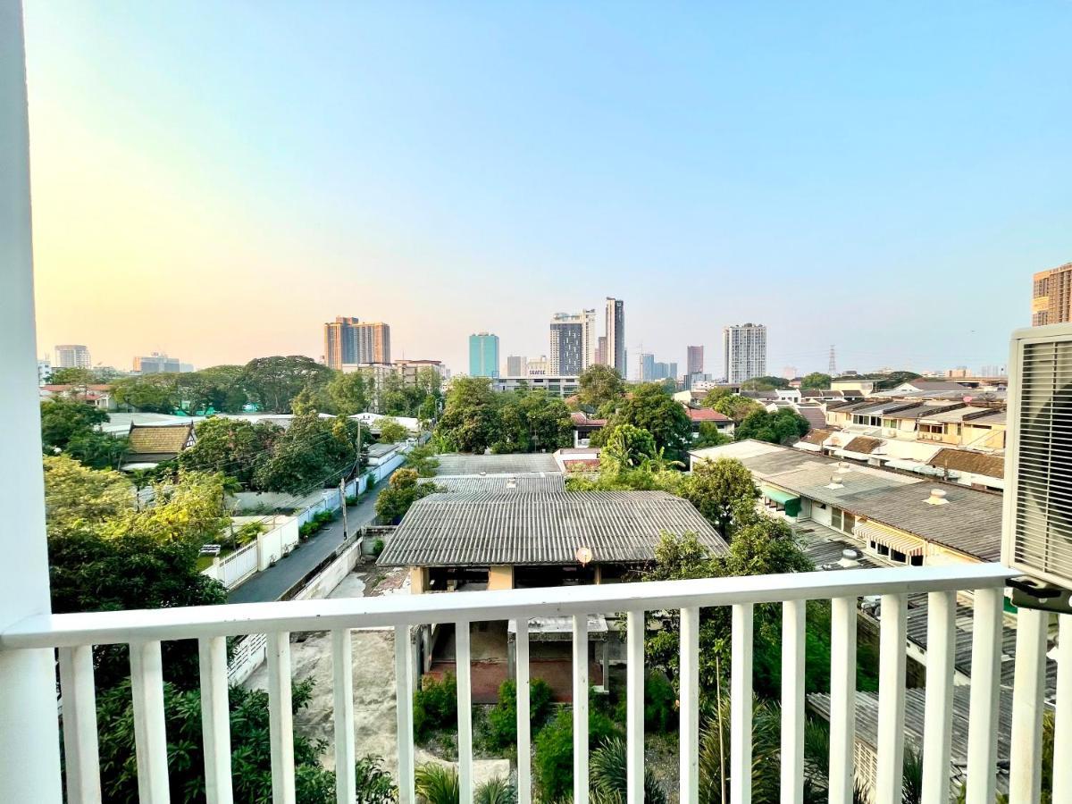 Town Sukhumvit 71 Apartment Bangkok Exterior photo