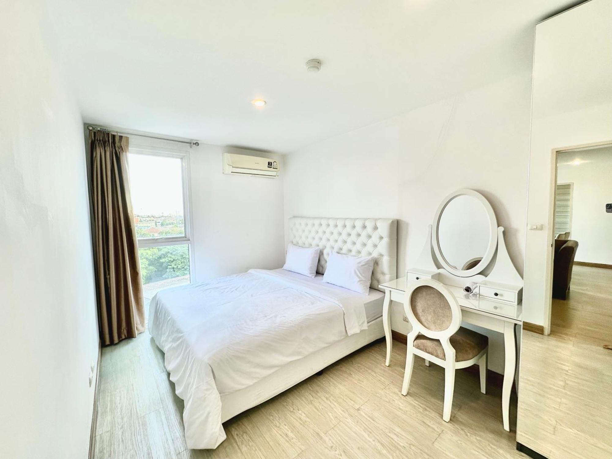 Town Sukhumvit 71 Apartment Bangkok Exterior photo