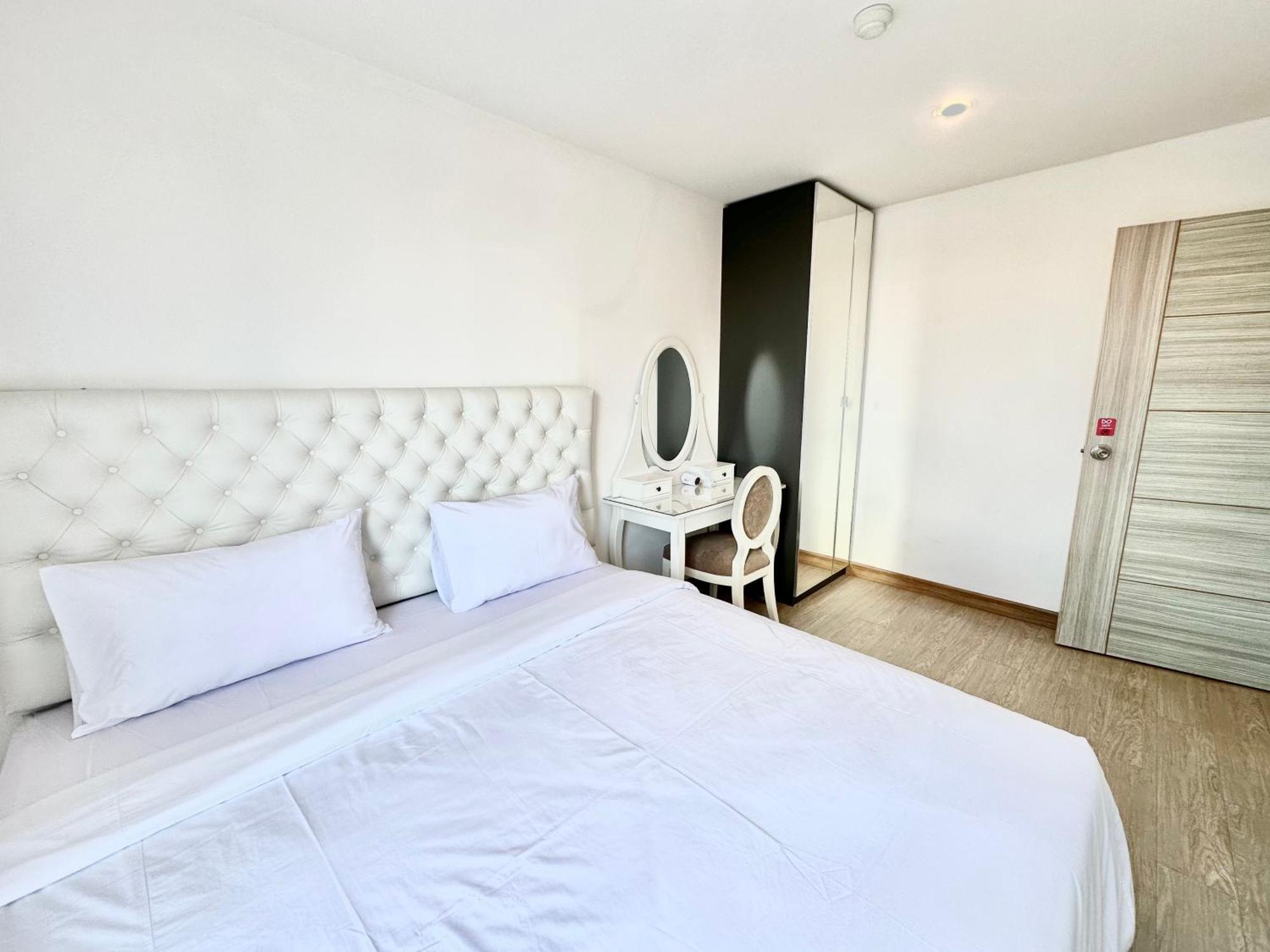 Town Sukhumvit 71 Apartment Bangkok Exterior photo
